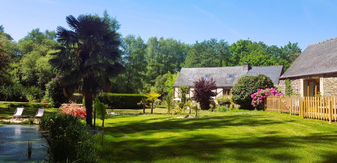 Le Vieux Moulin Gites - Detached Cottage With Garden Views And Pool Guégon Buitenkant foto