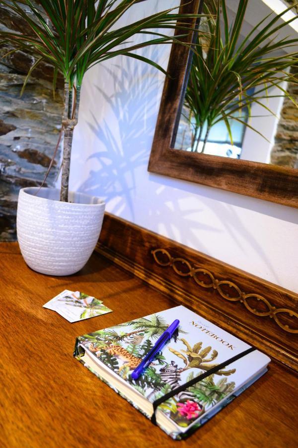 Le Vieux Moulin Gites - Detached Cottage With Garden Views And Pool Guégon Buitenkant foto