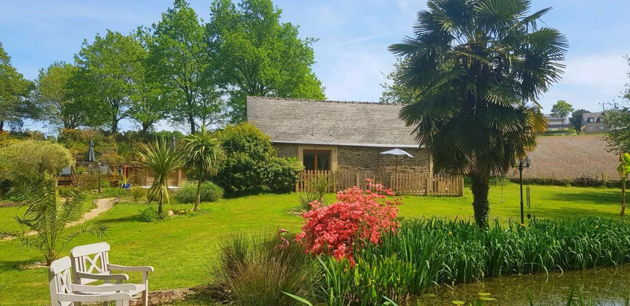 Le Vieux Moulin Gites - Detached Cottage With Garden Views And Pool Guégon Buitenkant foto