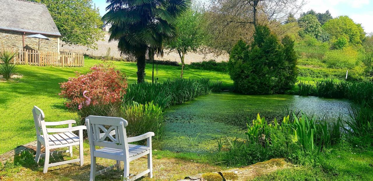 Le Vieux Moulin Gites - Detached Cottage With Garden Views And Pool Guégon Buitenkant foto