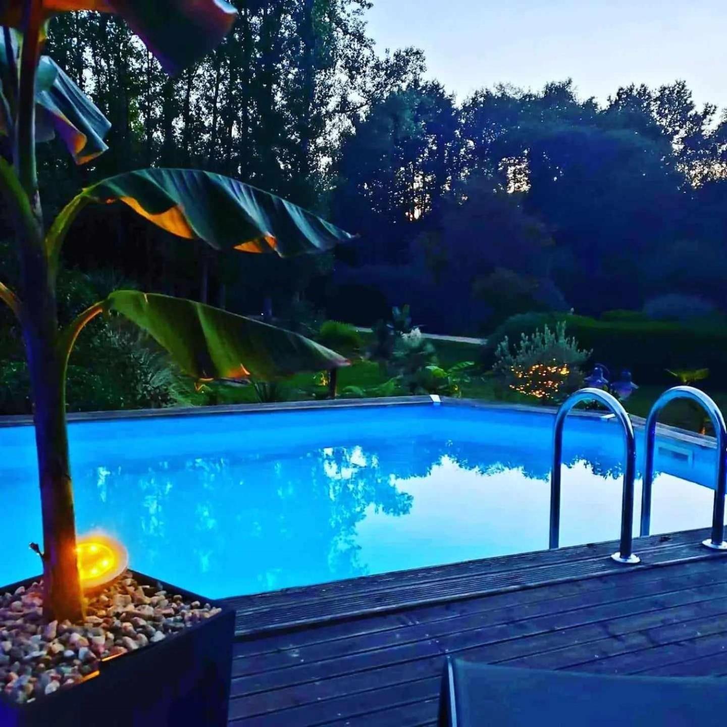 Le Vieux Moulin Gites - Detached Cottage With Garden Views And Pool Guégon Buitenkant foto